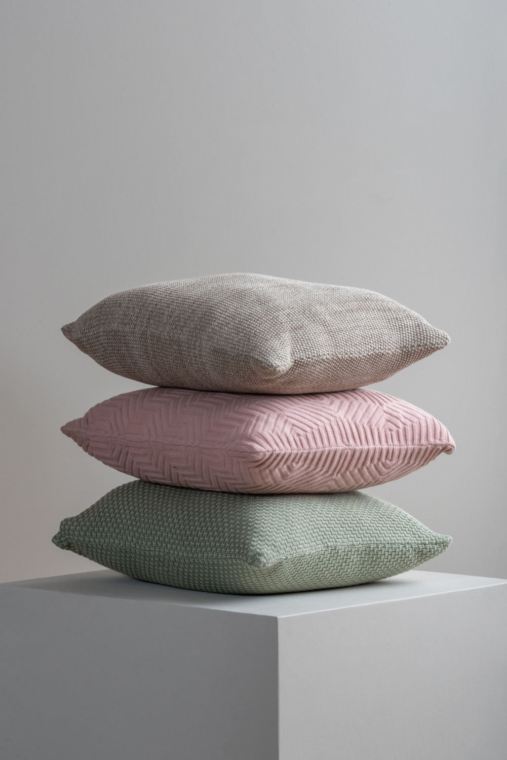 Cushion Honeycomb knitted cotton soft pink